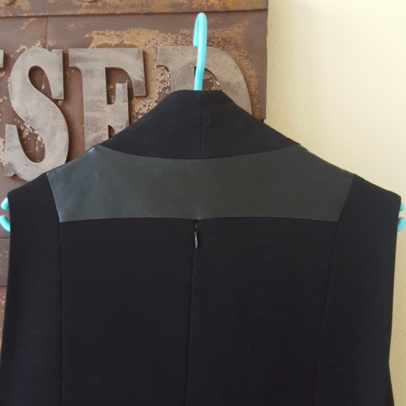 Black Ladies Dress by NUE 1904 Paris - Picture 8 of 12